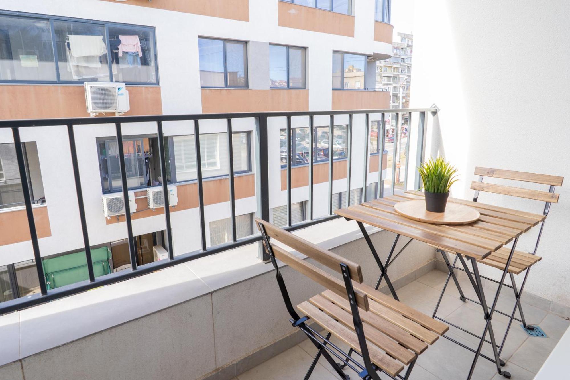 New Modern & Cozy Apartment With Free Parking Varna Buitenkant foto