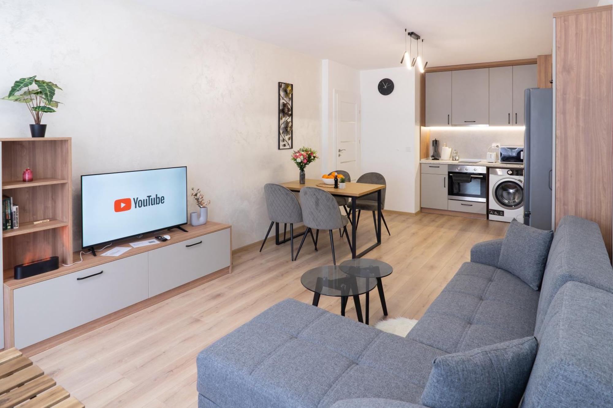 New Modern & Cozy Apartment With Free Parking Varna Buitenkant foto