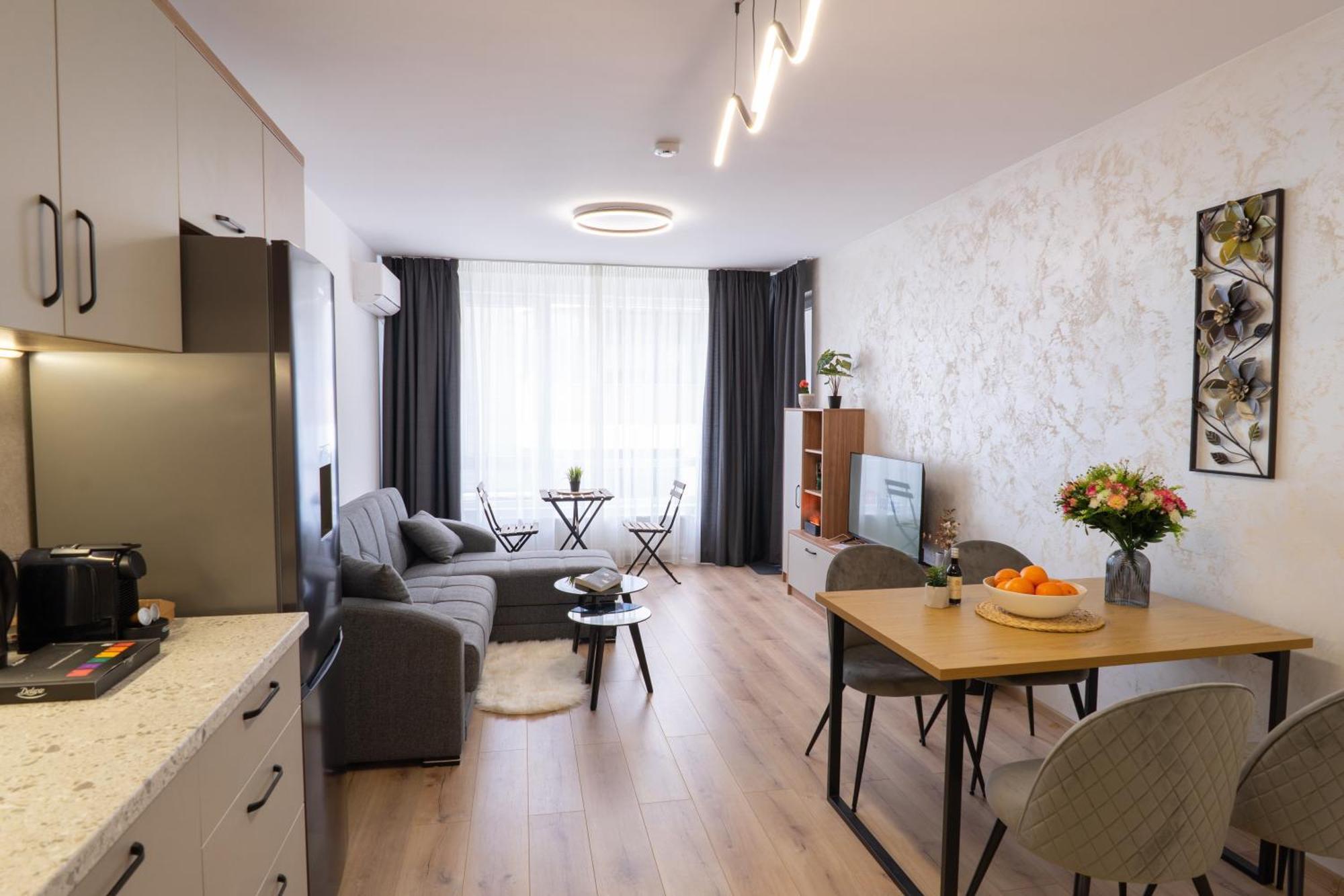 New Modern & Cozy Apartment With Free Parking Varna Buitenkant foto