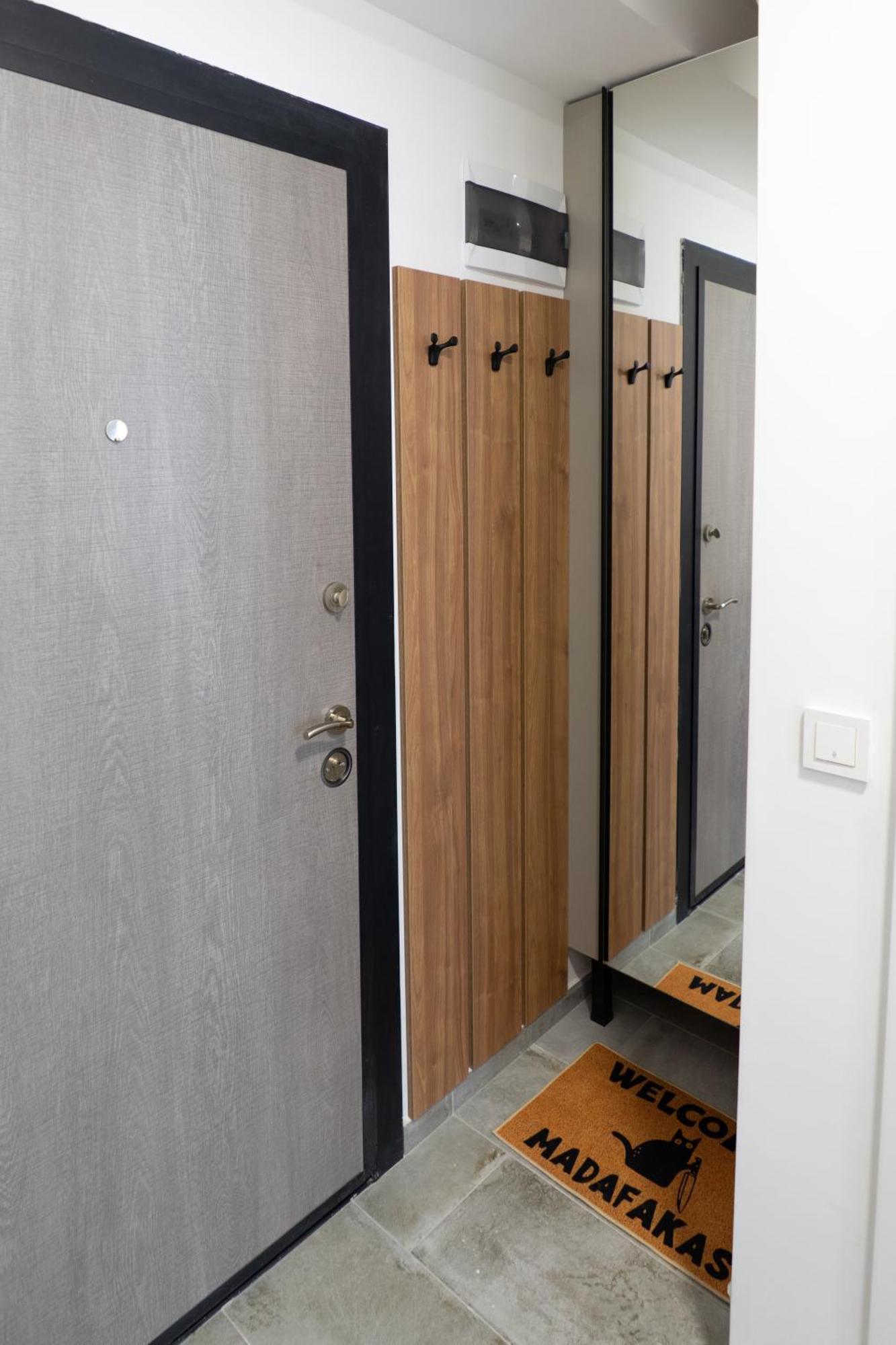 New Modern & Cozy Apartment With Free Parking Varna Buitenkant foto