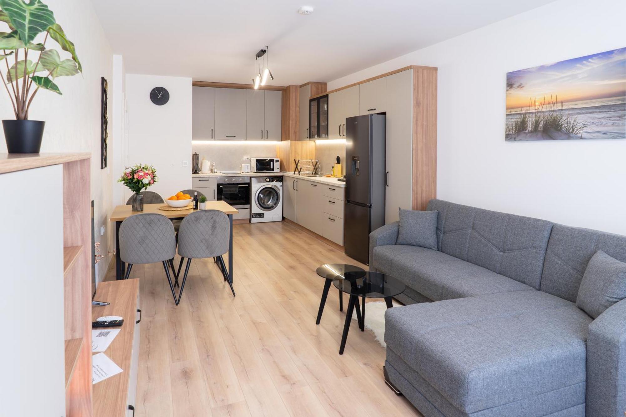 New Modern & Cozy Apartment With Free Parking Varna Buitenkant foto