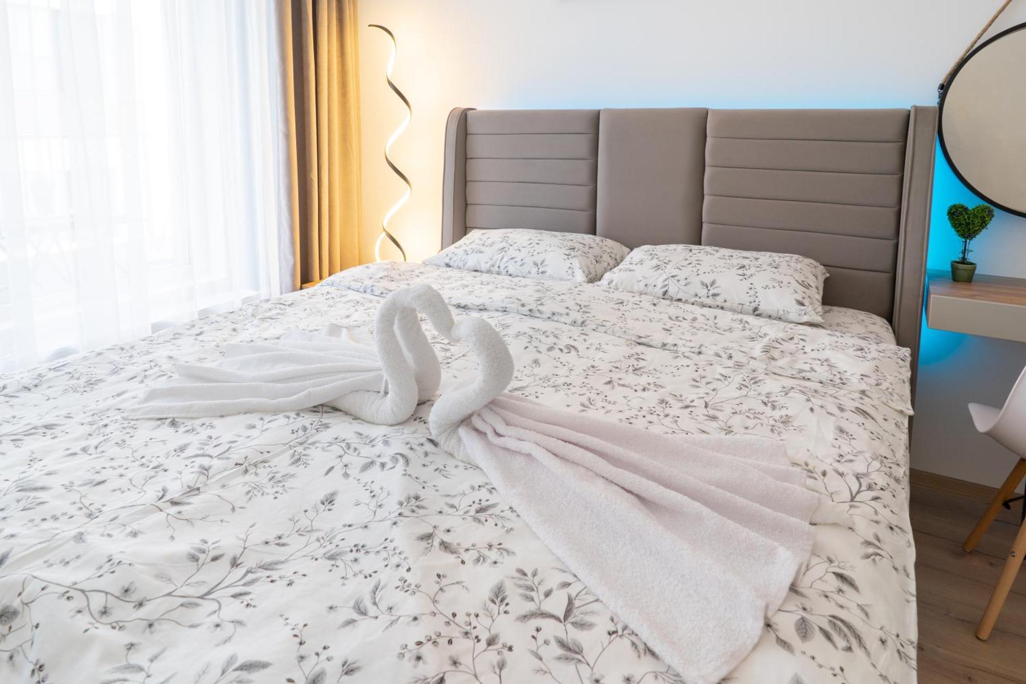 New Modern & Cozy Apartment With Free Parking Varna Buitenkant foto